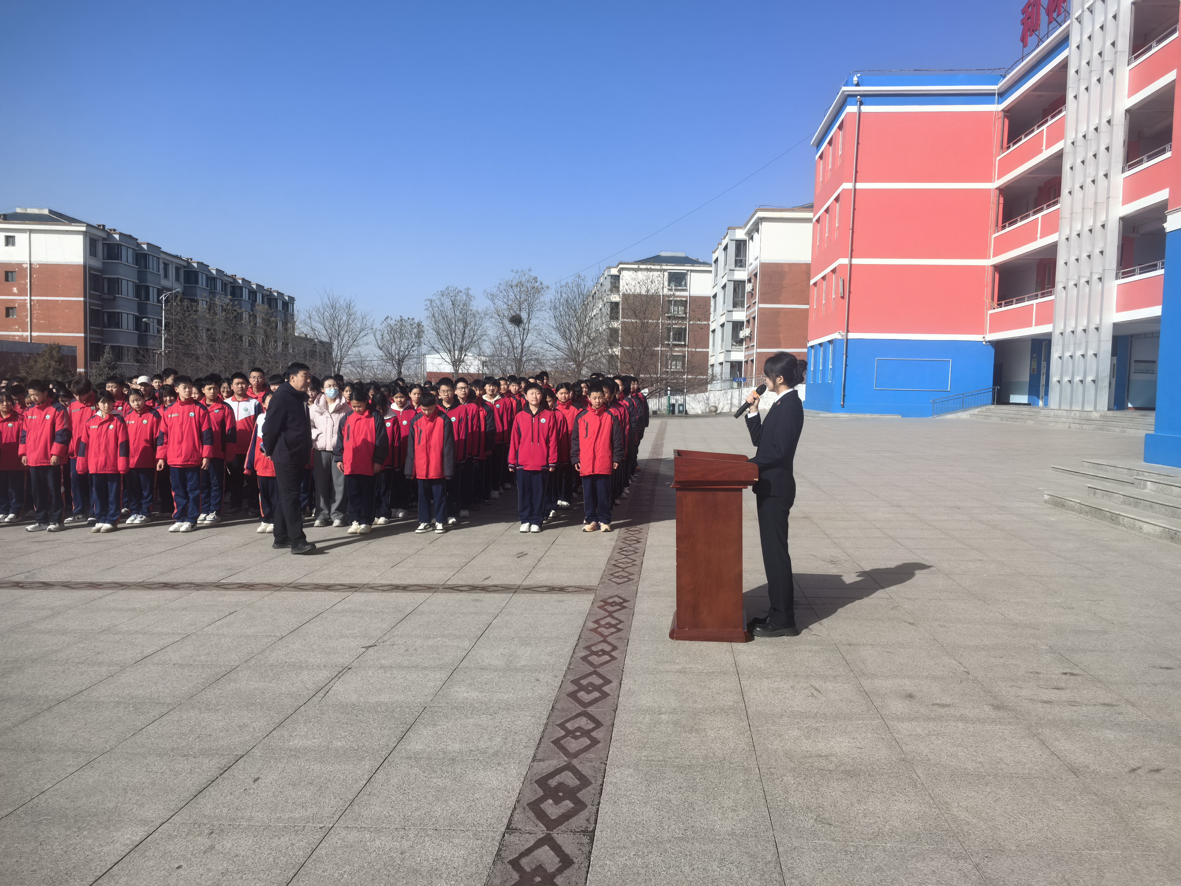 ���ָ����������Ժδ���Ŷ������ص�����ѧ��չ��У԰����ר������